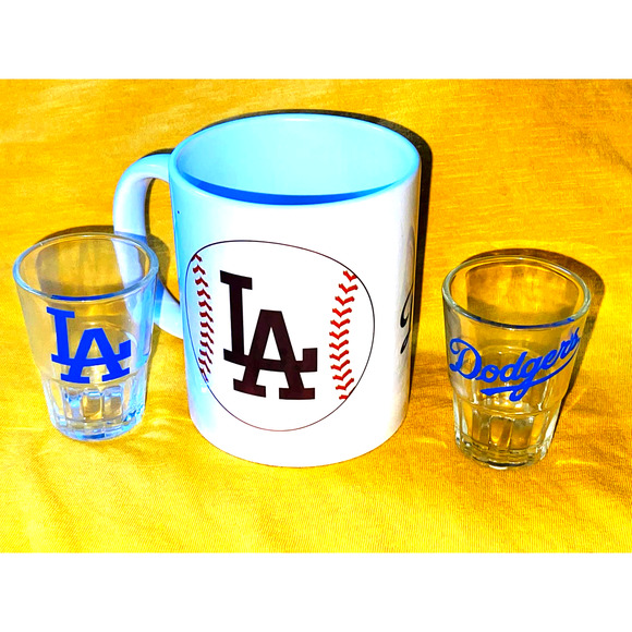 Los Angeles Dodgers Coffee Mug and Shot Glasses Combo - Picture 2 of 6